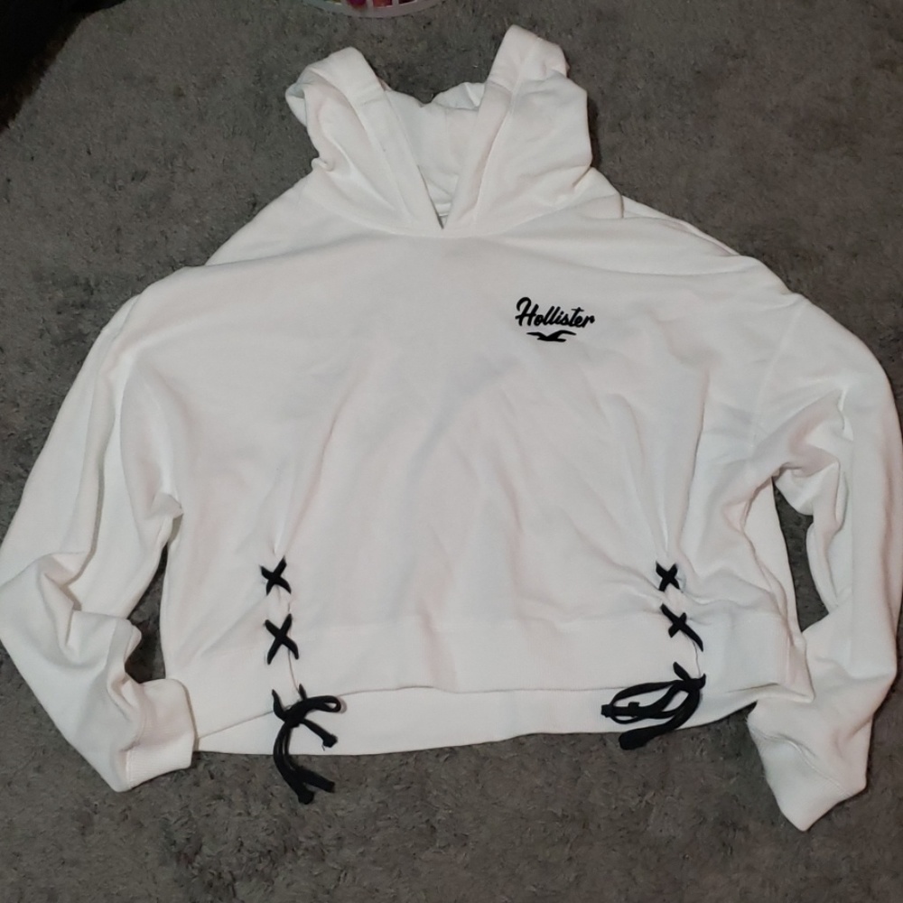 NWOT Hollister Tie Down Sweatshirt Lightweight